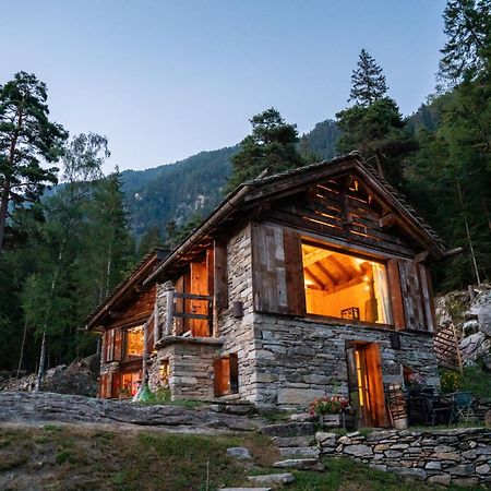 Resalbert Chalet Киавена Екстериор снимка
