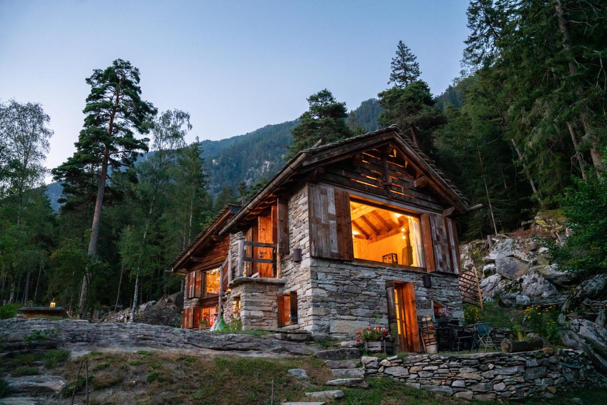 Resalbert Chalet Киавена Екстериор снимка