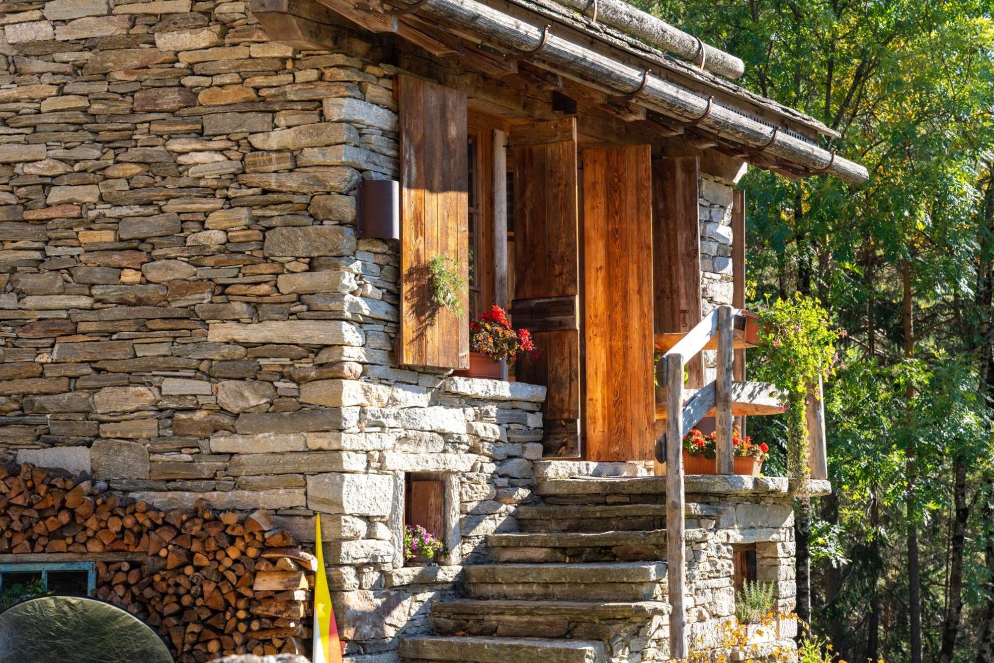 Resalbert Chalet Киавена Екстериор снимка